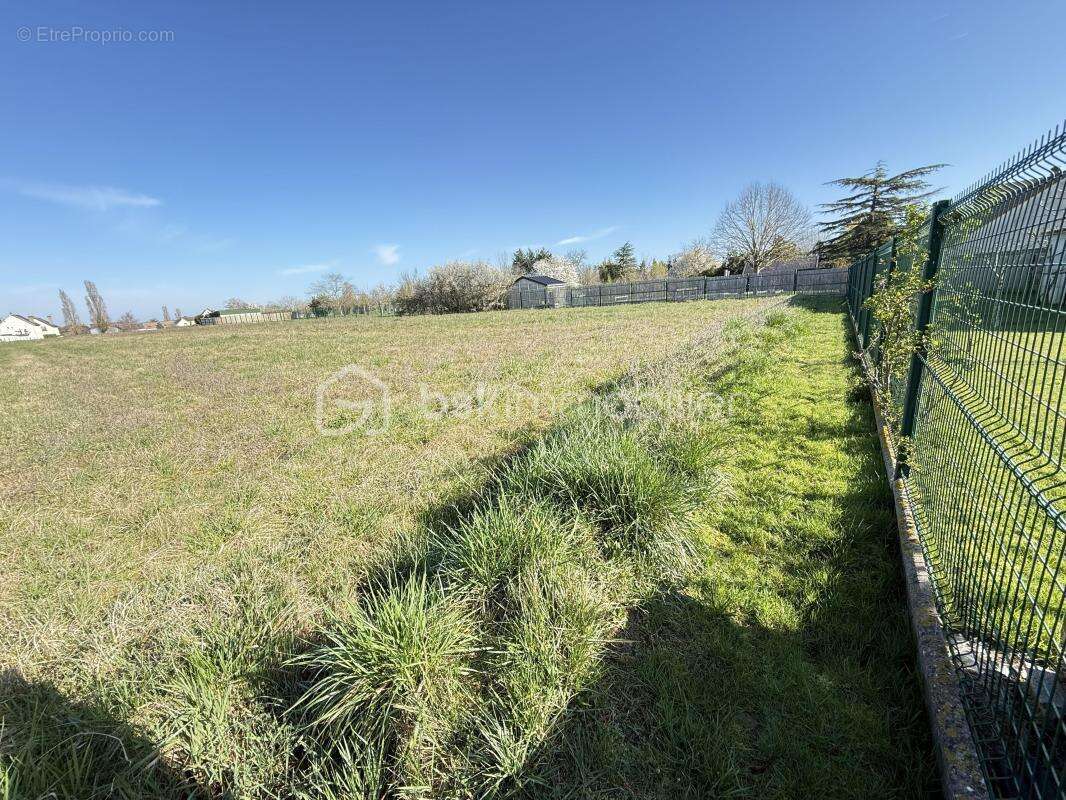 Terrain à BOURGES