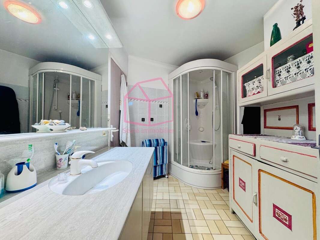 Maison à L'HAY-LES-ROSES