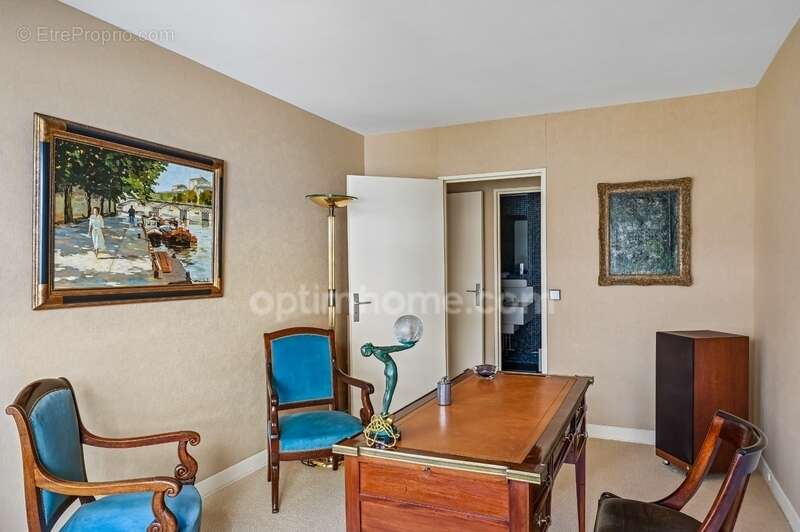 Appartement à PARIS-14E