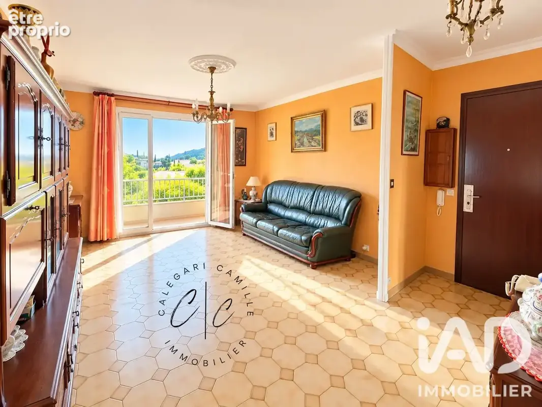 Photo 1 - Appartement à AUBAGNE