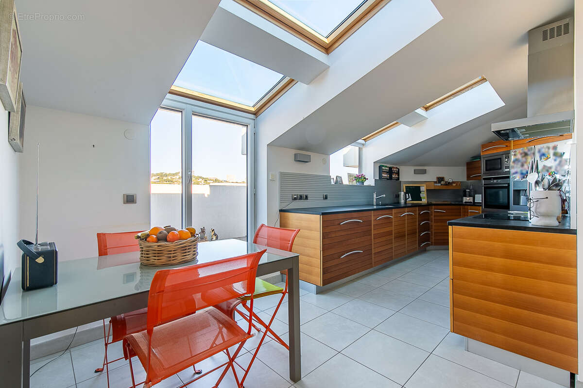 Appartement à MARSEILLE-8E