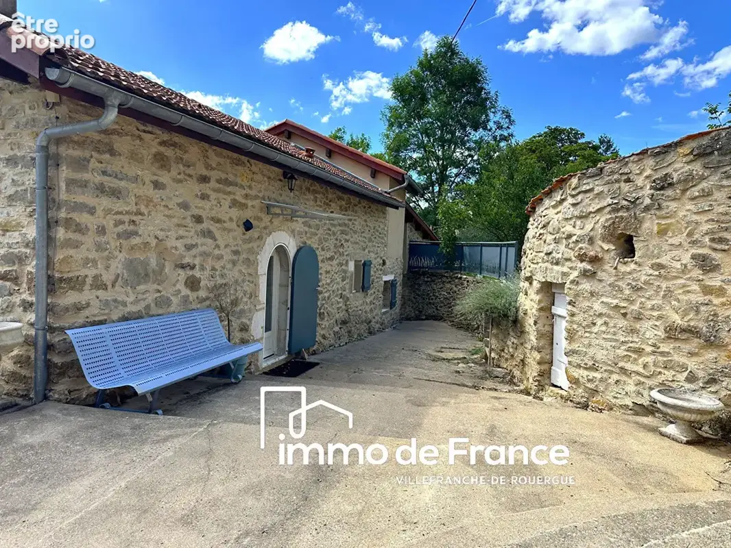 Villefranche de Rouergue, maison en pierre 2 chambres 69 m2 - photo 2
