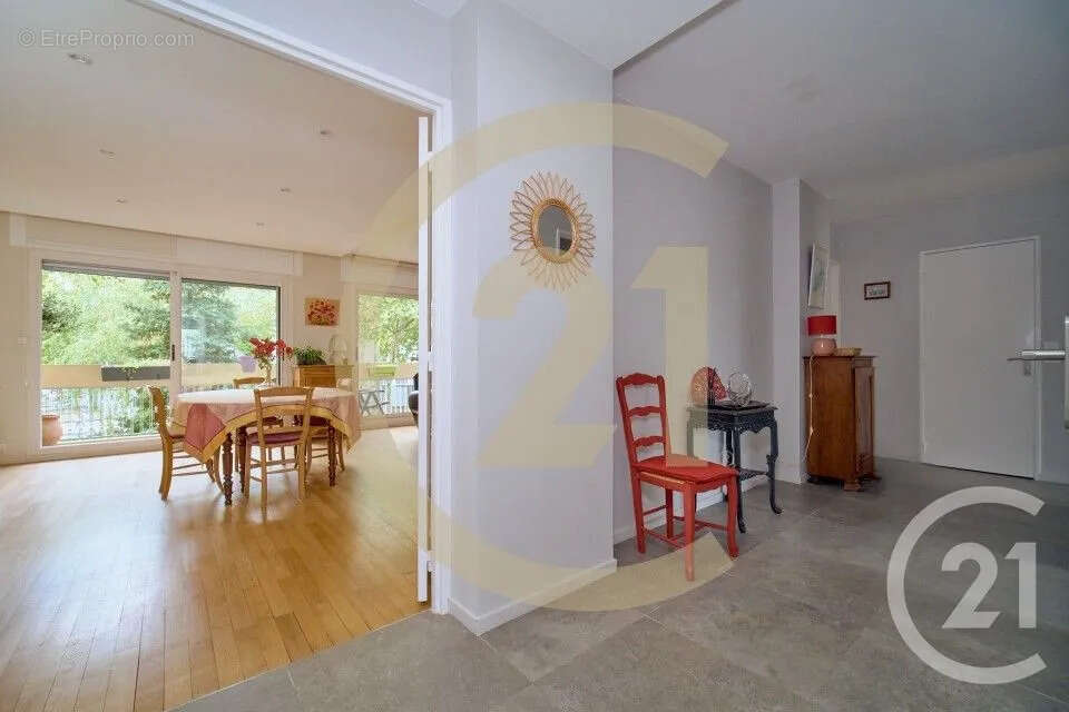 Appartement à LYON-8E
