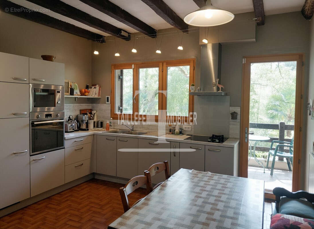 Maison à TRELISSAC