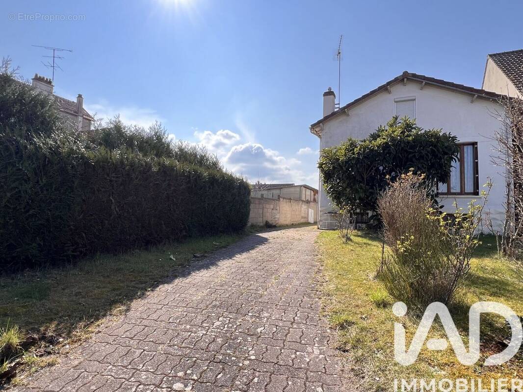 Photo 1 - Maison à MANTES-LA-JOLIE