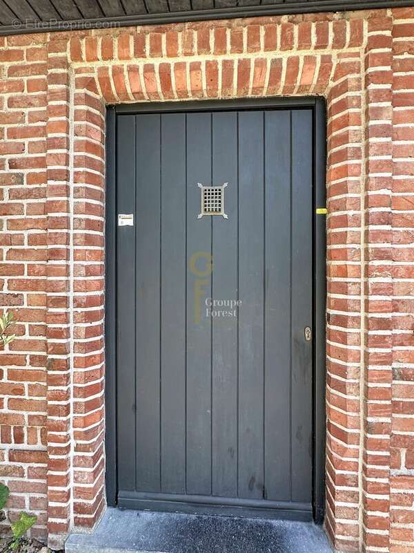 Maison à CROIX