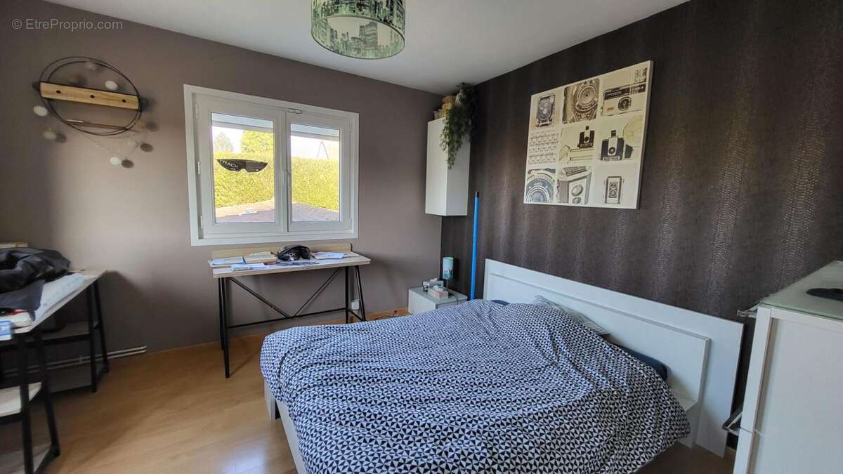 Maison à SAINT-QUENTIN