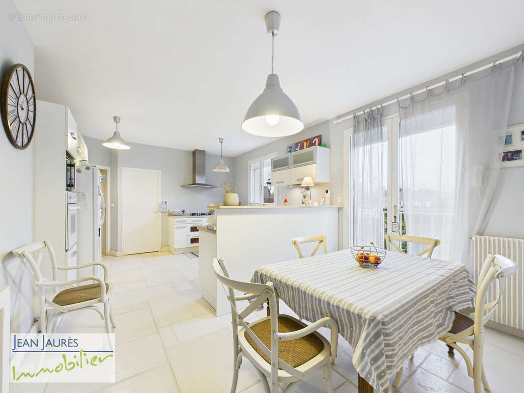 Propriété de caractère avec piscine   280 m2 de confort et de séréni - photo 9