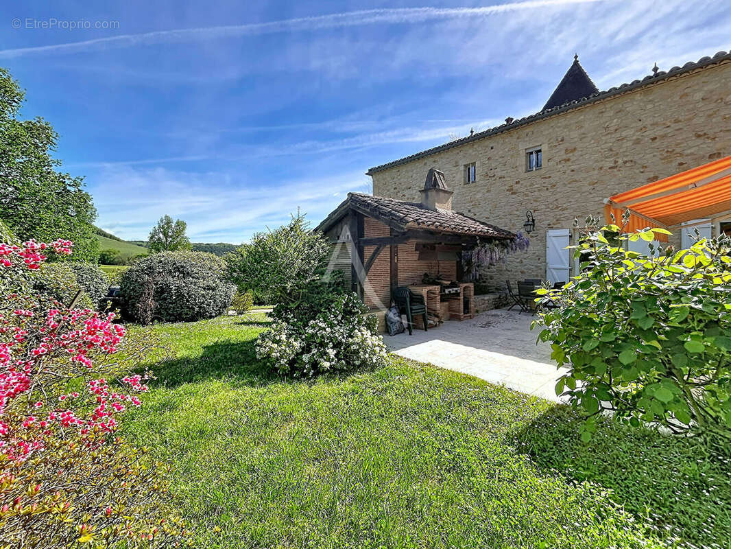 Maison à PRAYSSAC