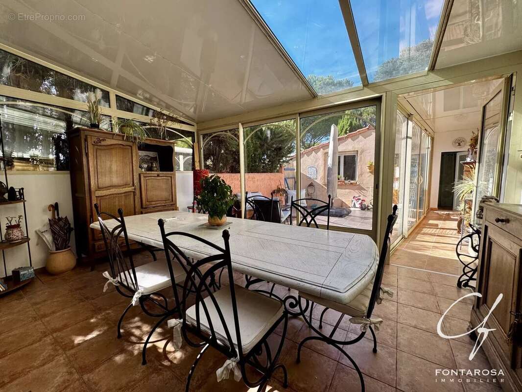 Maison à PUGET-SUR-ARGENS