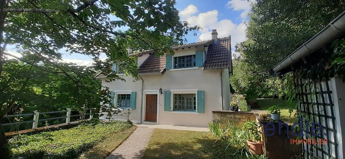 Maison à CHATEAU-SUR-ALLIER