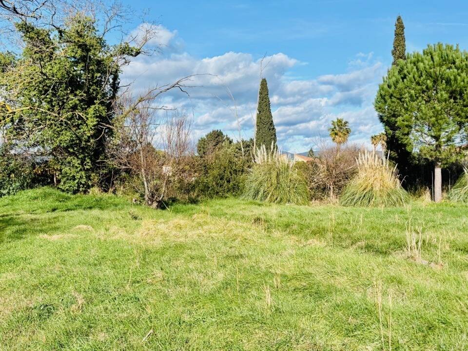 Terrain à CARNOULES
