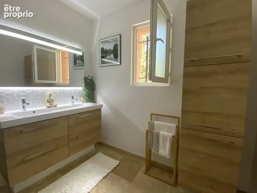 Maison atypique dans un cadre verdoyant avec piscine. - photo 16
