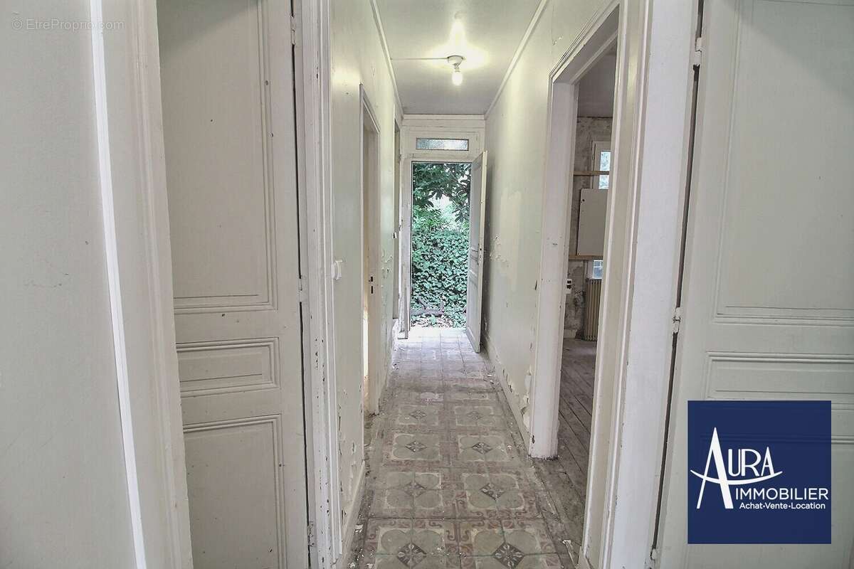 0_0005 - Maison à LES LILAS