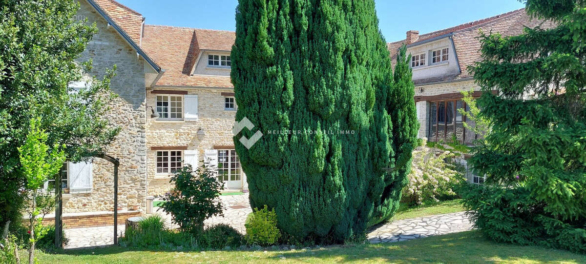 Maison à MONTFORT-L'AMAURY