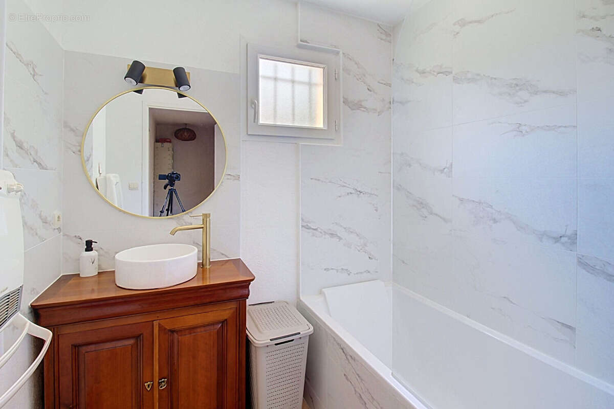 A VENDRE EN EXCLUSIVITE ! Appartement 4 pièces de 84 m² à Draguignan avec JARDIN - photo 9