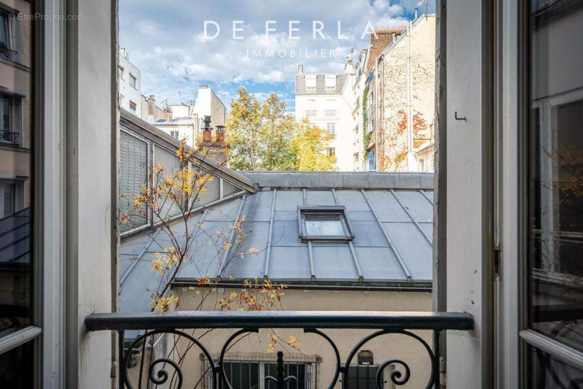 Appartement à PARIS-14E