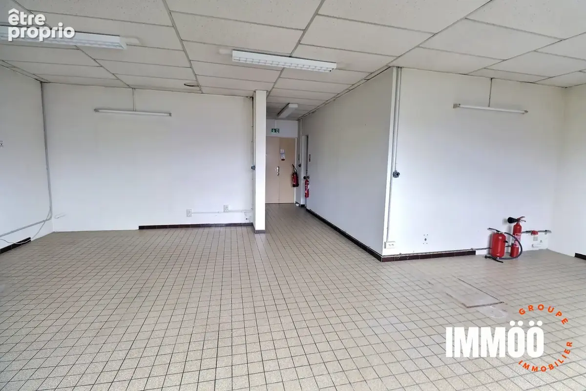 Commerce 54 m² à vendre à Le Houlme (76770) - photo 3