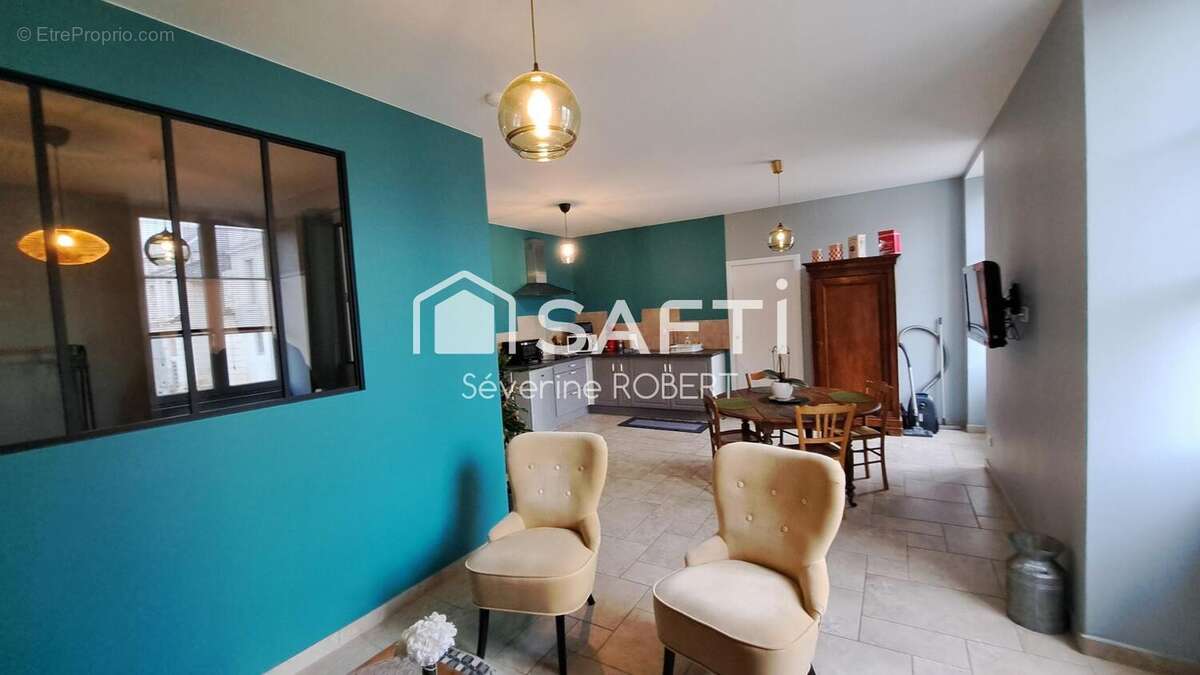 Photo 3 - Commerce à RICHELIEU