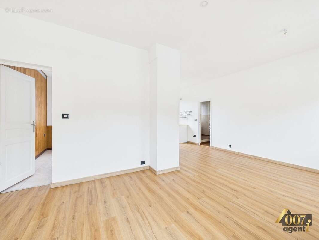 Appartement à VILLARD-BONNOT