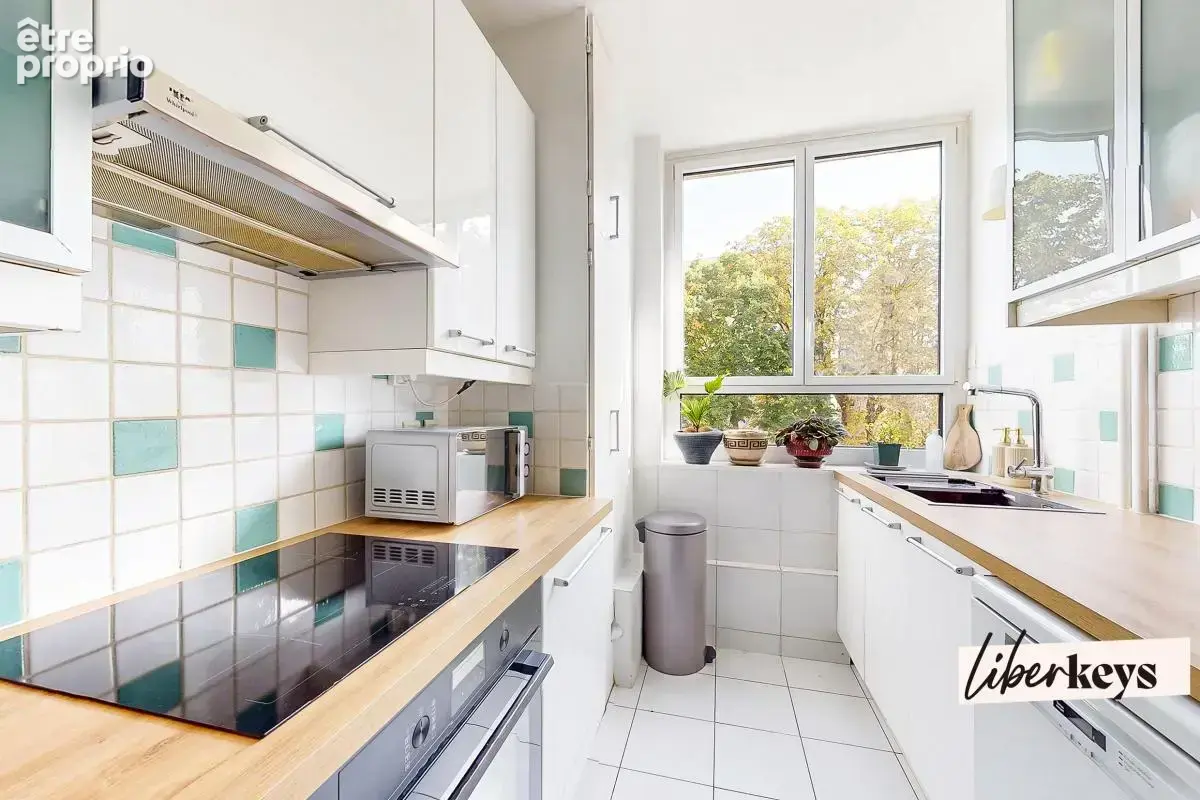 Saint-cloud – 3 pièces de 84 m² – calme, sans vis-à-vis – deux balcons – cave - photo 5