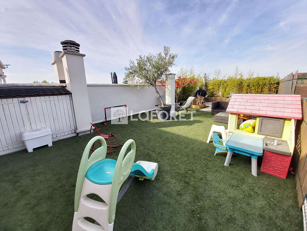 Appartement à VILLEMOMBLE