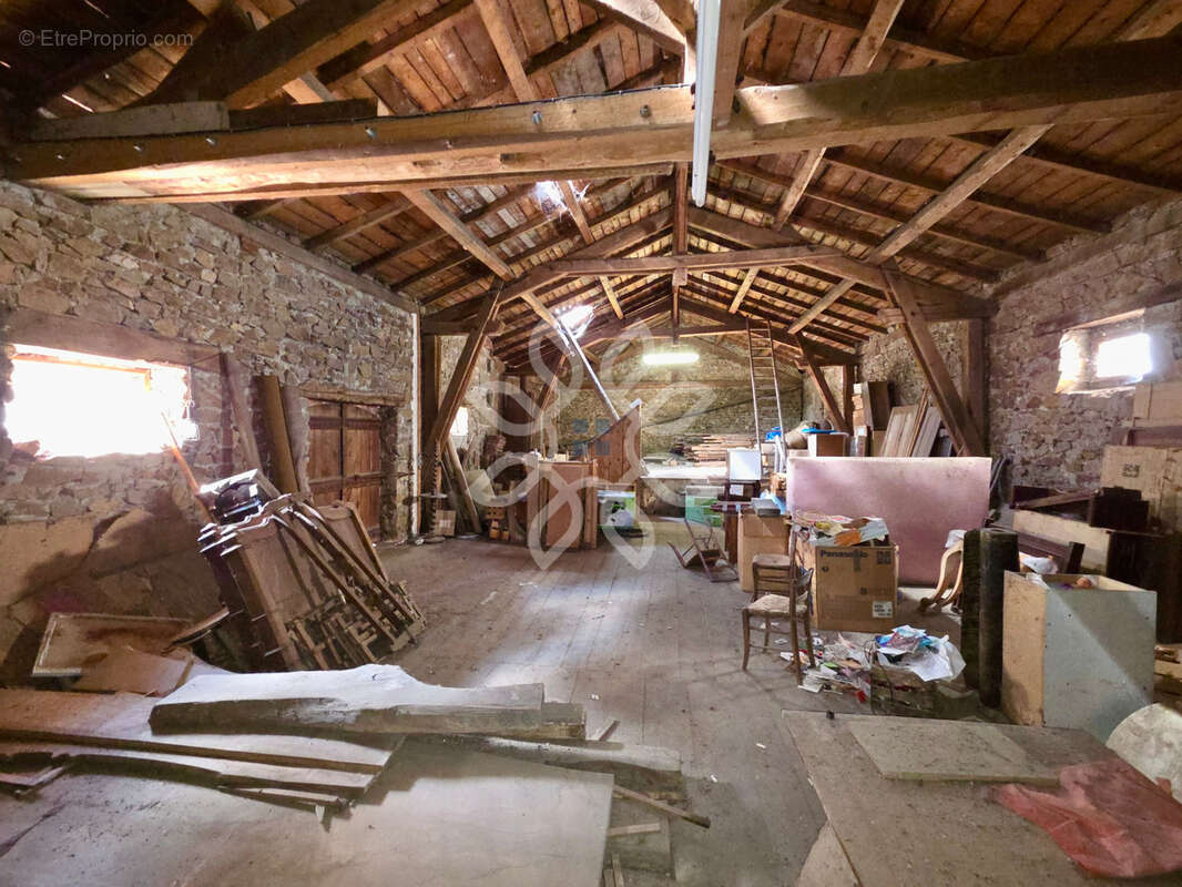 Maison à PAULHAGUET