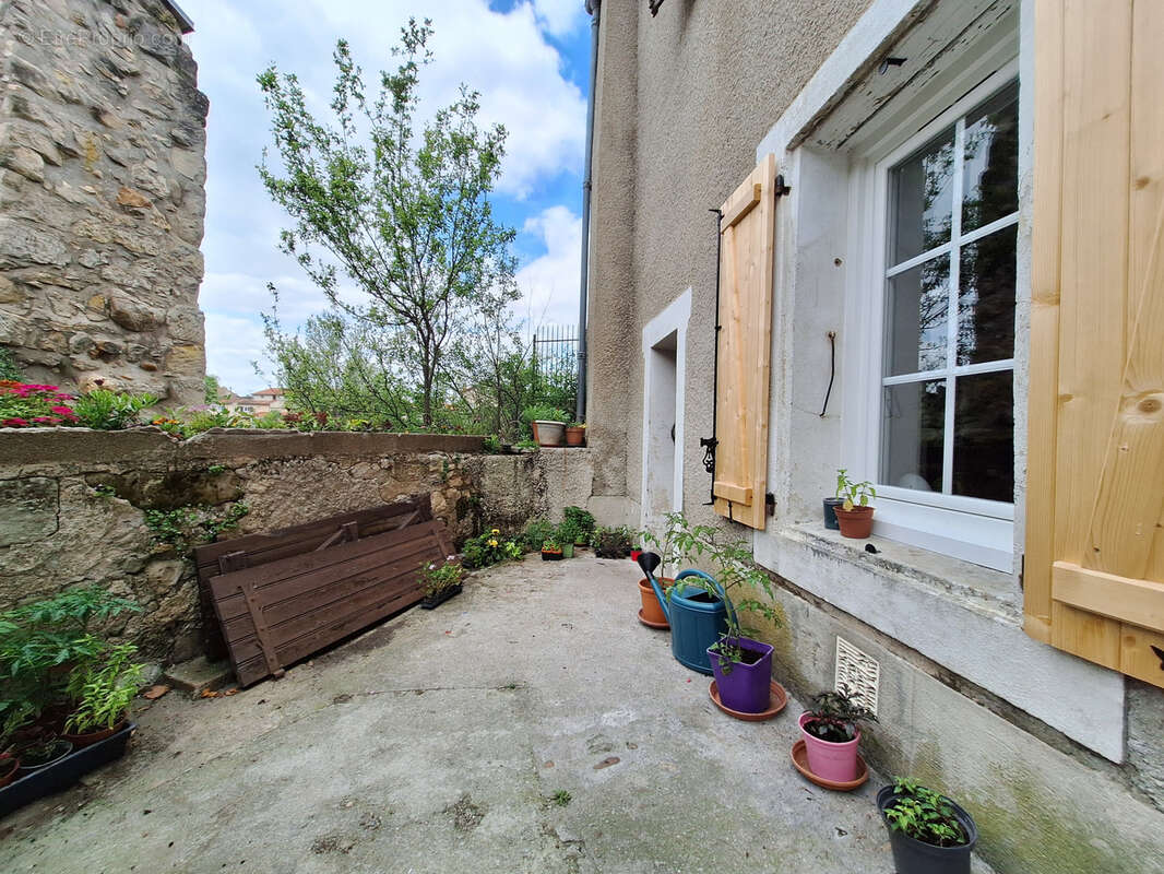 Appartement à LABRUGUIERE