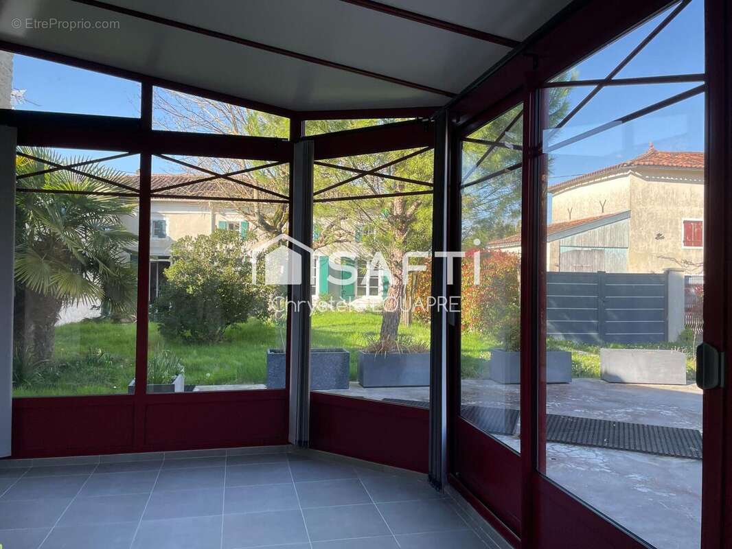 Maison 307 m² à Cresse  - photo 9