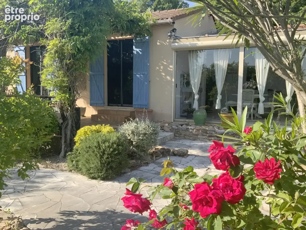 Villa de plain pied avec piscine village tous commerces. - photo 10
