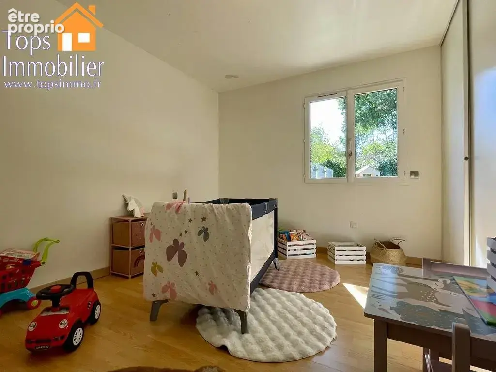 Maison plain-pied sans travaux, avec piscine, deux garages et terrain au calme - photo 12