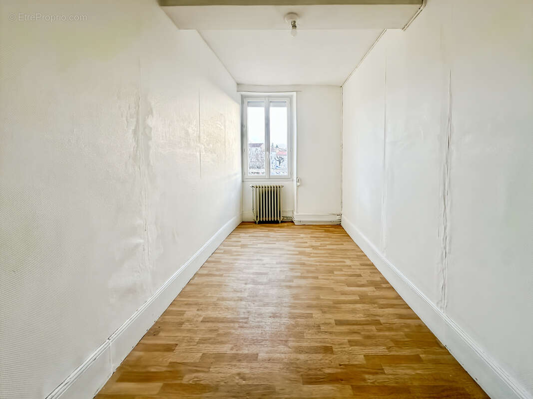 Maison à BARBEZIEUX-SAINT-HILAIRE