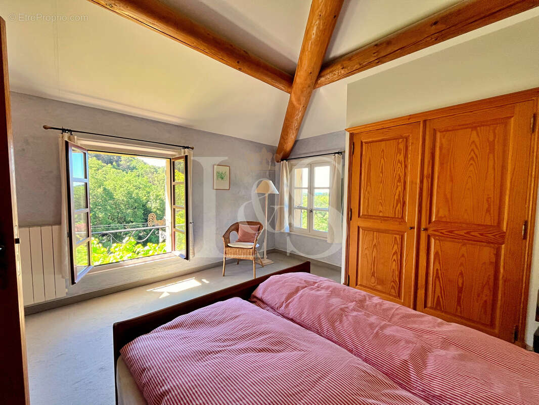 Maison à VAISON-LA-ROMAINE