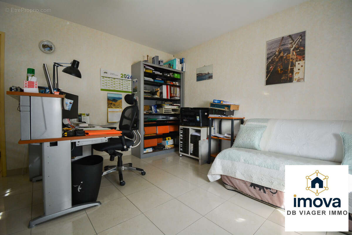 Maison 113 m² à Saint-Germain-De-Salles  - photo 6