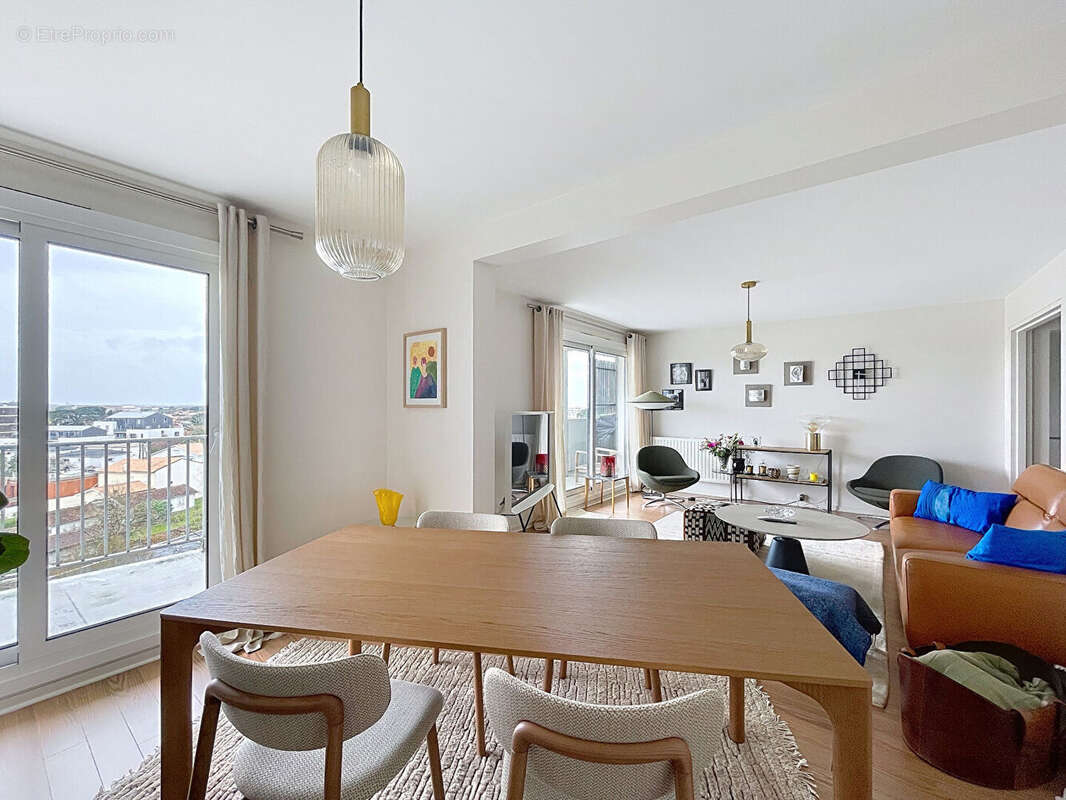 Appartement à BORDEAUX