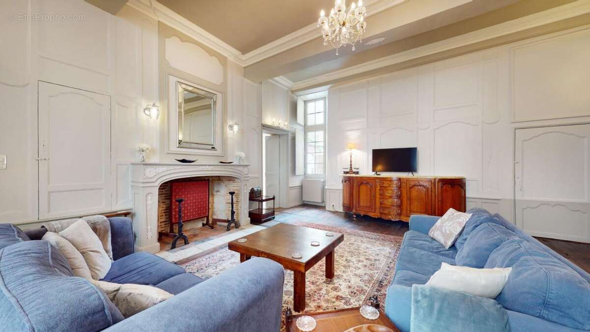 Appartement Périgueux 143 m2 dans hôtel particulier - photo 2