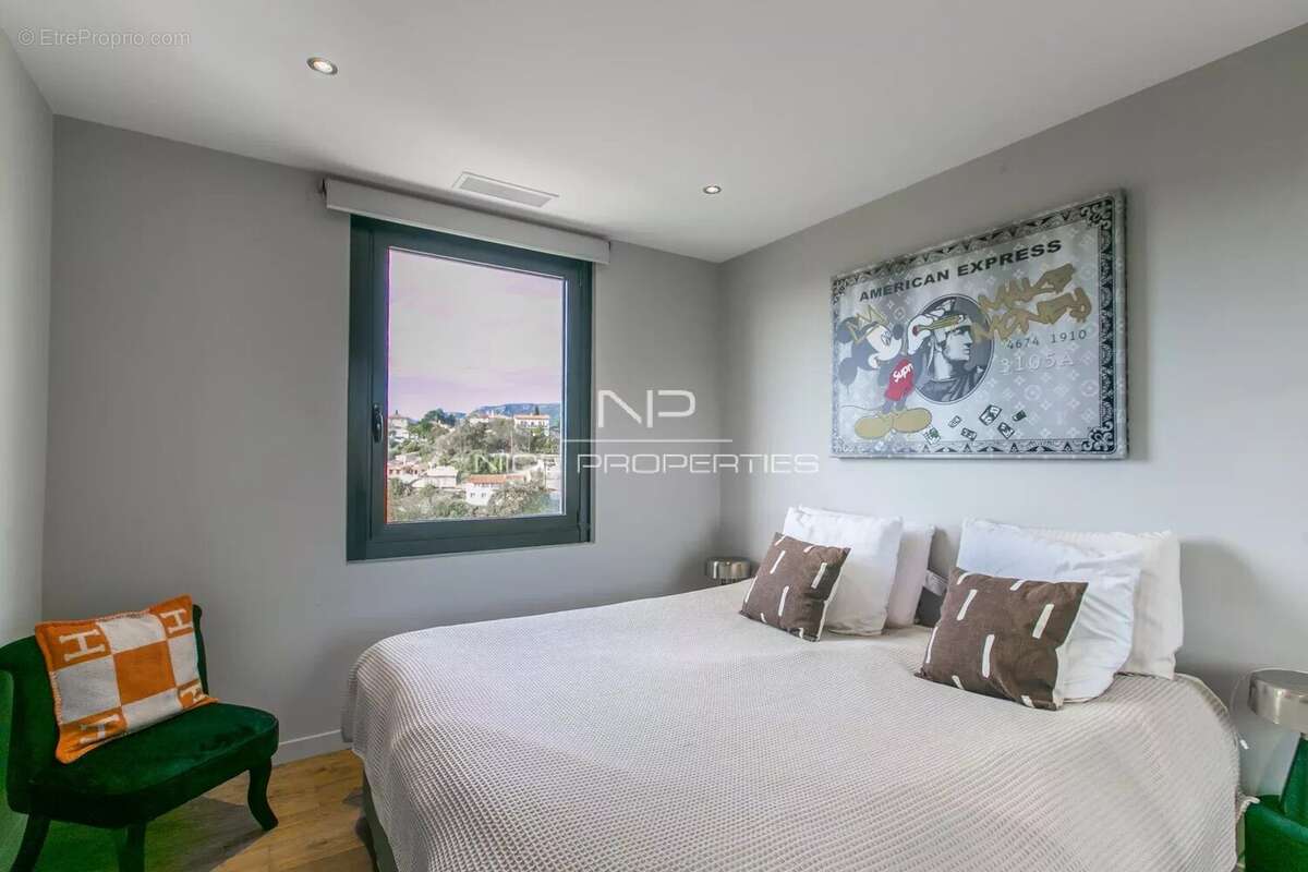 Appartement à COLOMARS