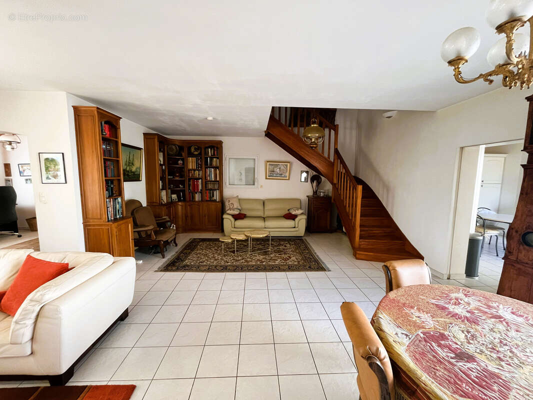 Maison à LE GIROUARD