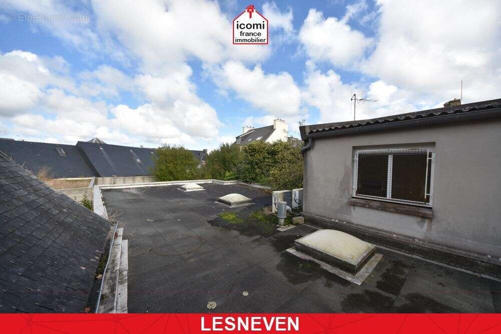 Commerce à LESNEVEN