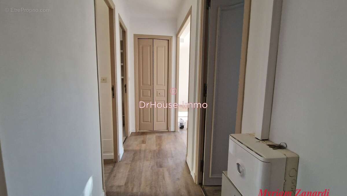 Appartement à MANDELIEU-LA-NAPOULE