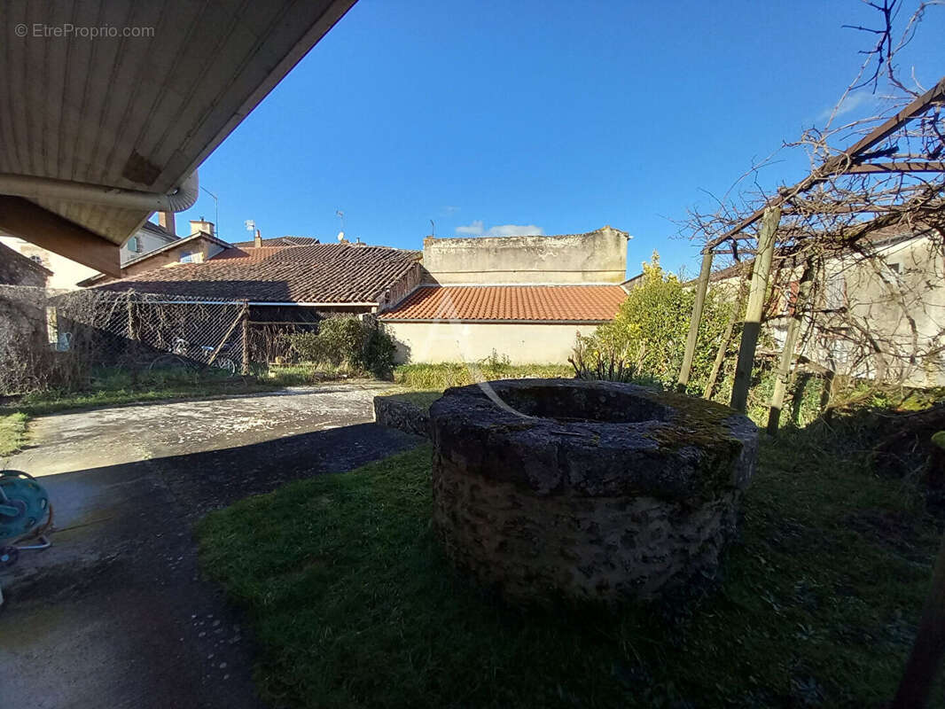 Maison à VILLENEUVE-DE-MARSAN