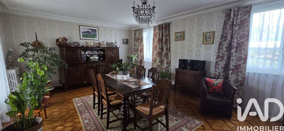 Maison 232 m² à Montredon  - photo 3