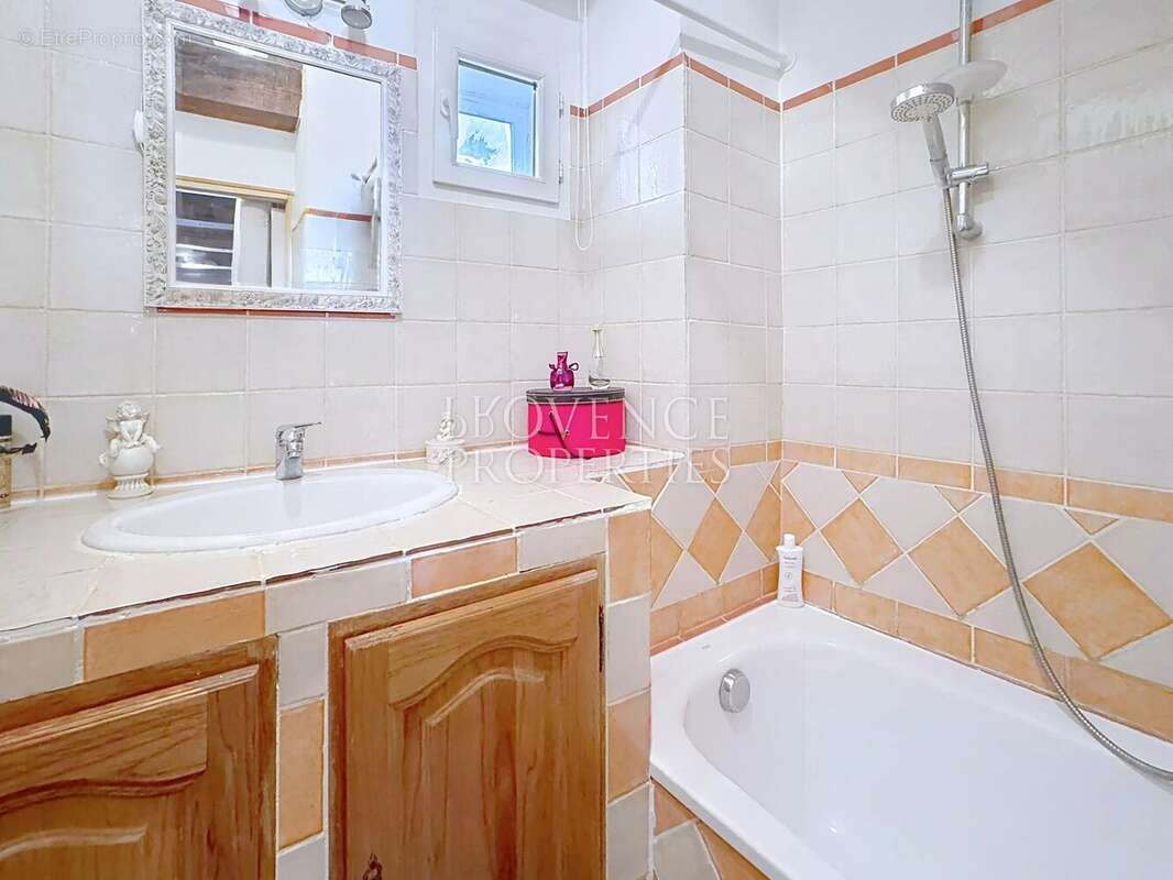 Appartement à BARJOLS