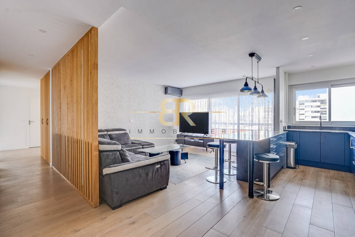 Appartement à CLICHY