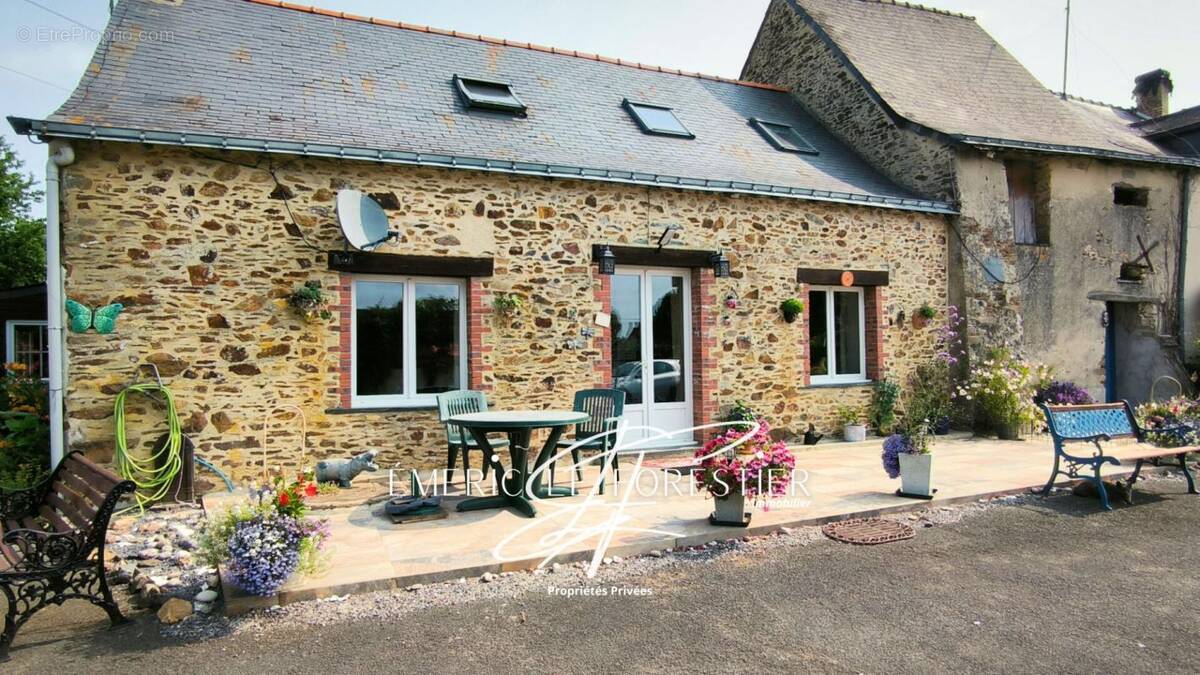 Maison à SOUDAN