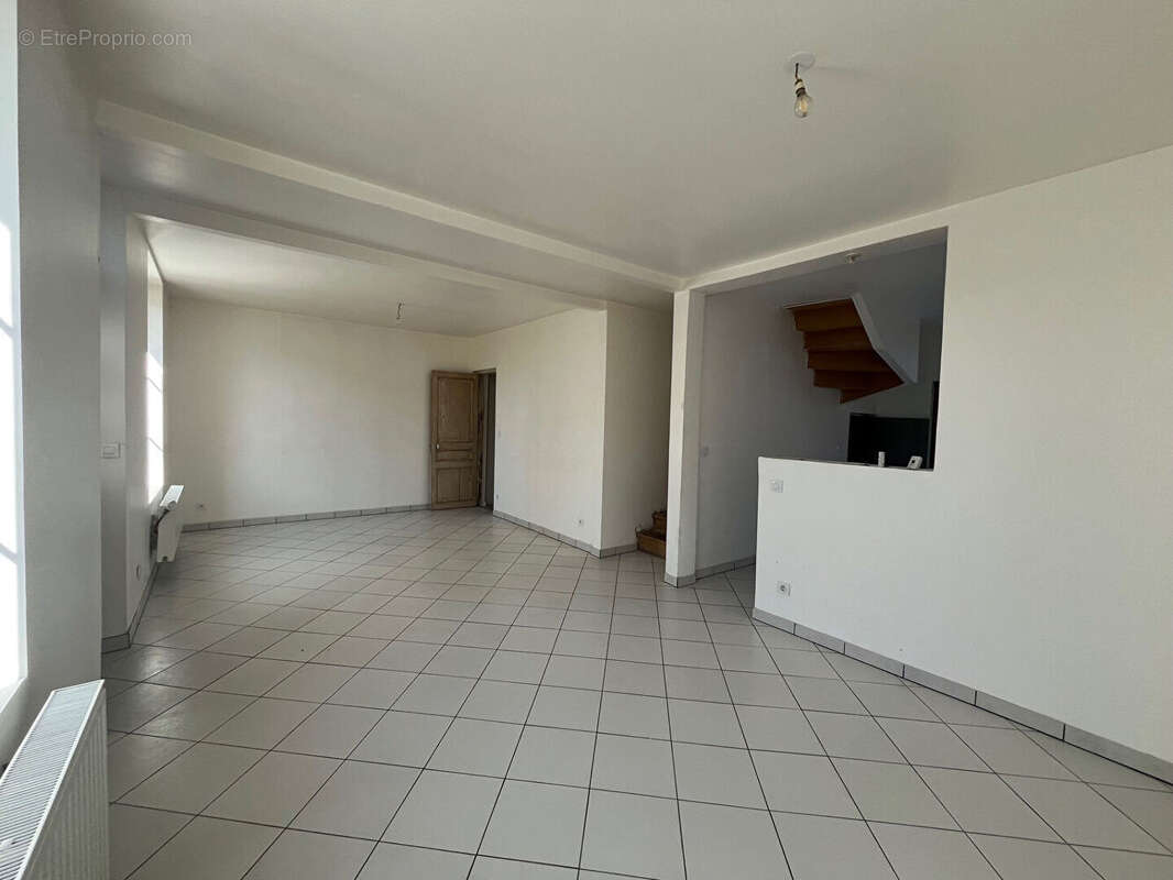 Maison à CREPY-EN-VALOIS