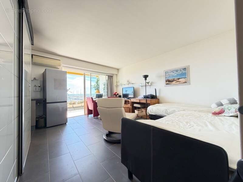 Appartement à VALLAURIS