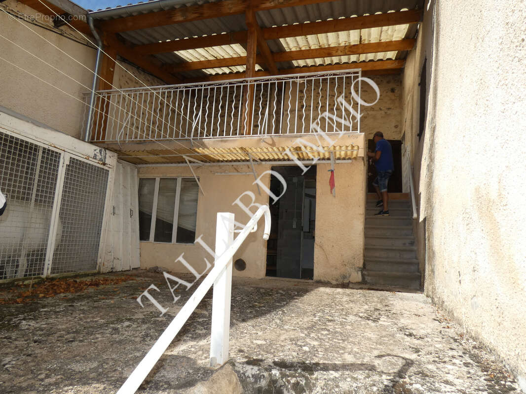 Gros potentiel habitation et/ou location annuelle ou saisonnière - photo 23