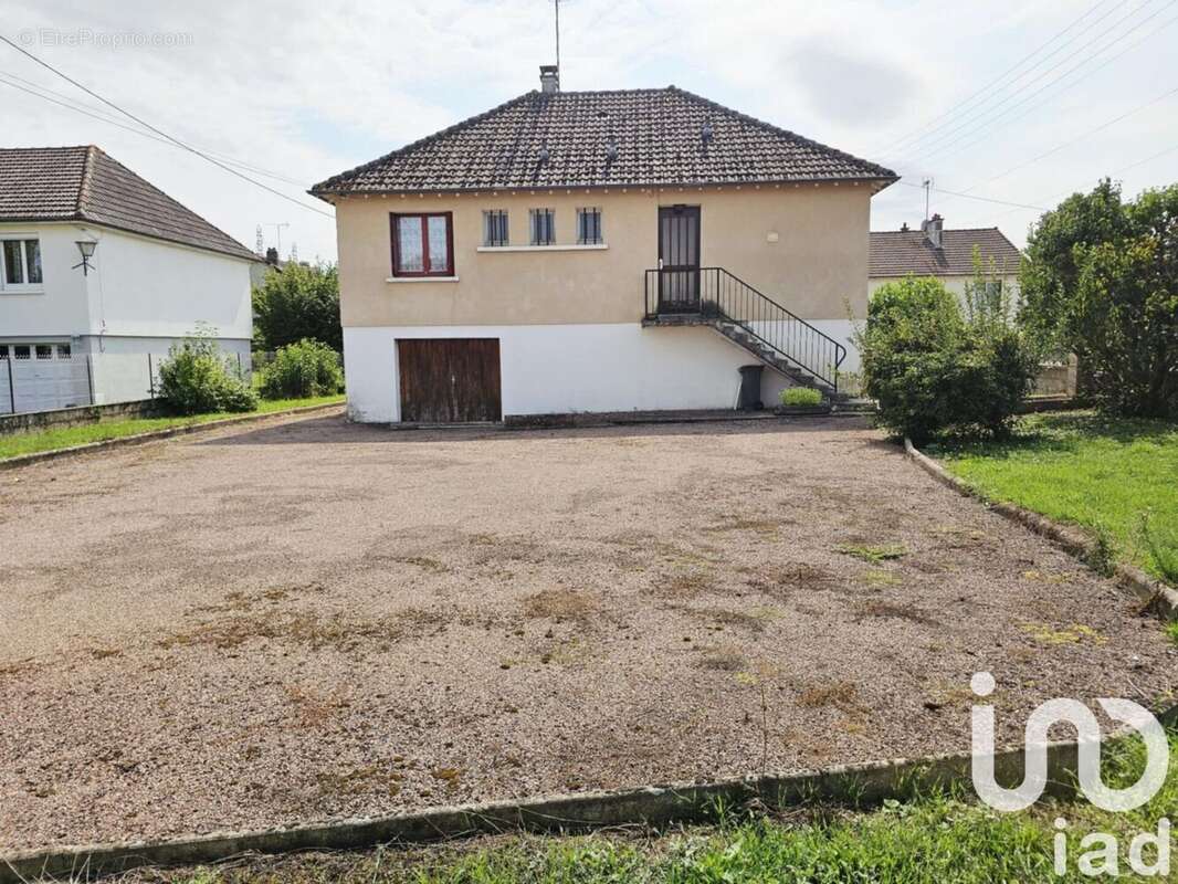 Photo 2 - Maison à CHARMOY