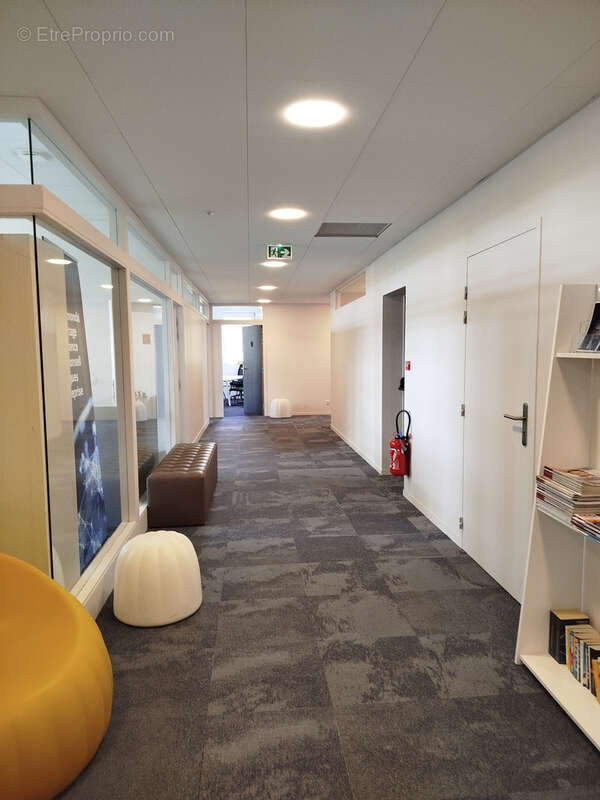 Commerce à AIX-LES-BAINS